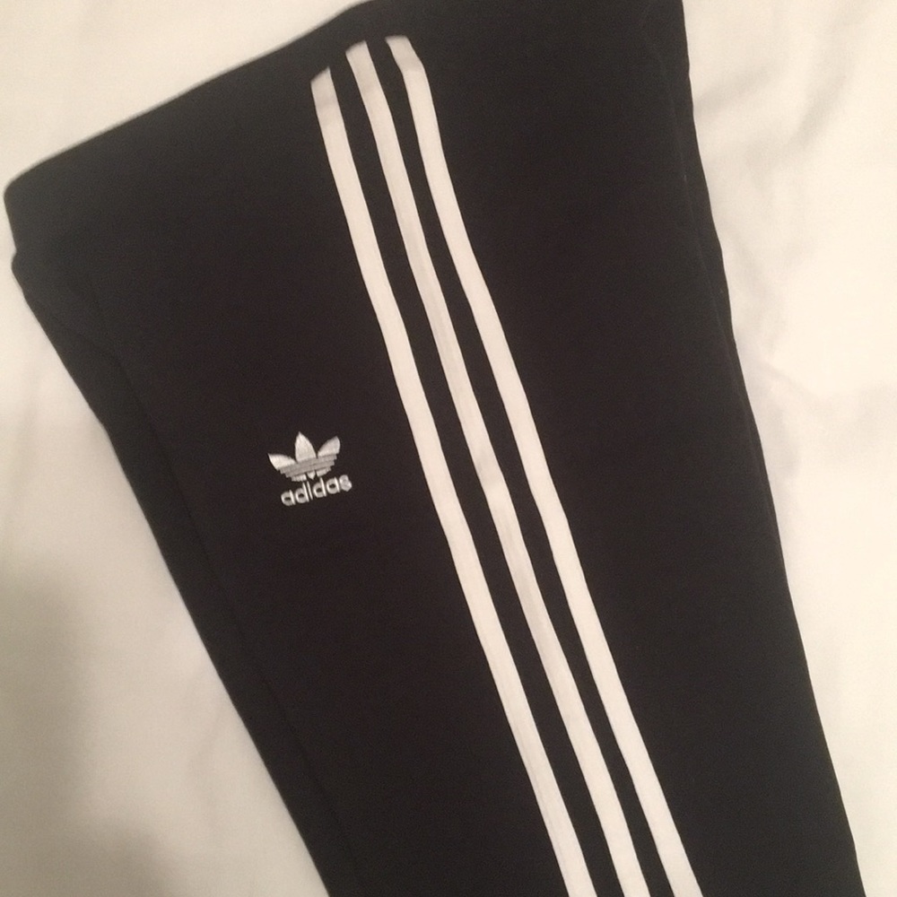 Womens Adidas 3 stripe leggings Size Small